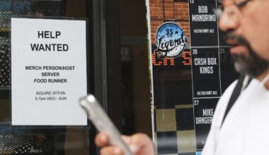 US hiring grows more faint in chaotic economic environment