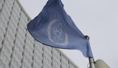 U.N. nuclear official to visit Iran, but no inspections set