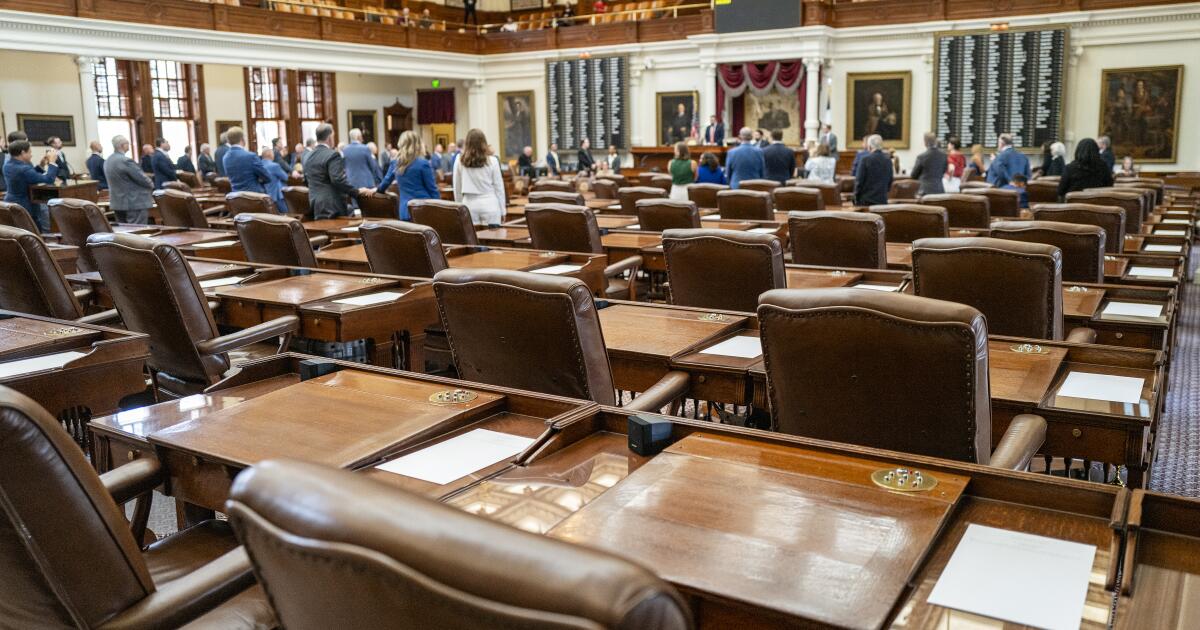 Newsom welcomes Texas Democrats who fled to foil Trump's redistricting plan