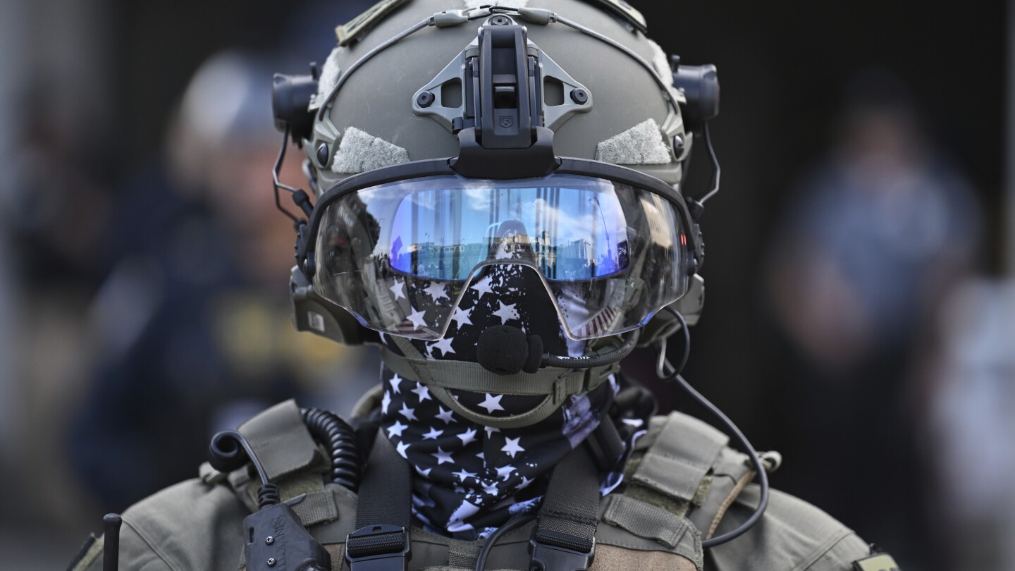 Senate bill would prohibit mask use by ICE, offer funding to protect officer identities