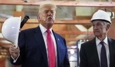 Trump calls on the Federal Reserve board to take full control of the central bank from Powell