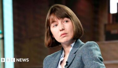 Sally Rooney says she will support Palestine Action despite ban (BBC)