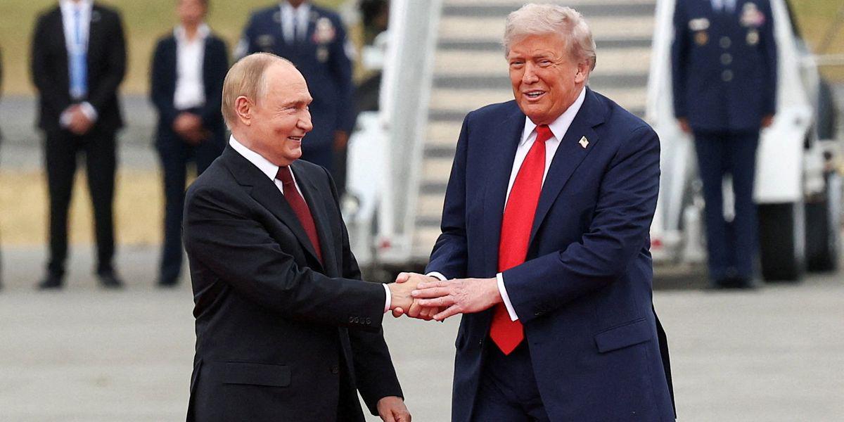 Internal State Dept. documents on Trump/Putin summit left on Alaska hotel printer: NPR