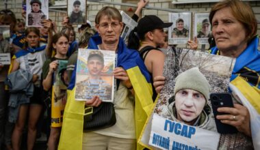 En Ukraine, les prisonniers de guerre libérés par la Russie reviennent dans un état épouvantable