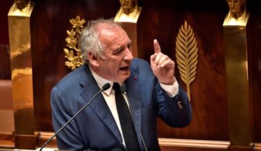 « Le pays est devant de grands risques, tiens, nous allons le bloquer !», François Bayrou