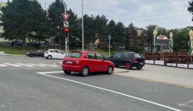 a pak že je málo parkovacích míst