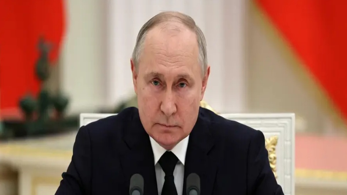 Putin says Oreshnik hypersonic missile now operational, to be deployed in Belarus