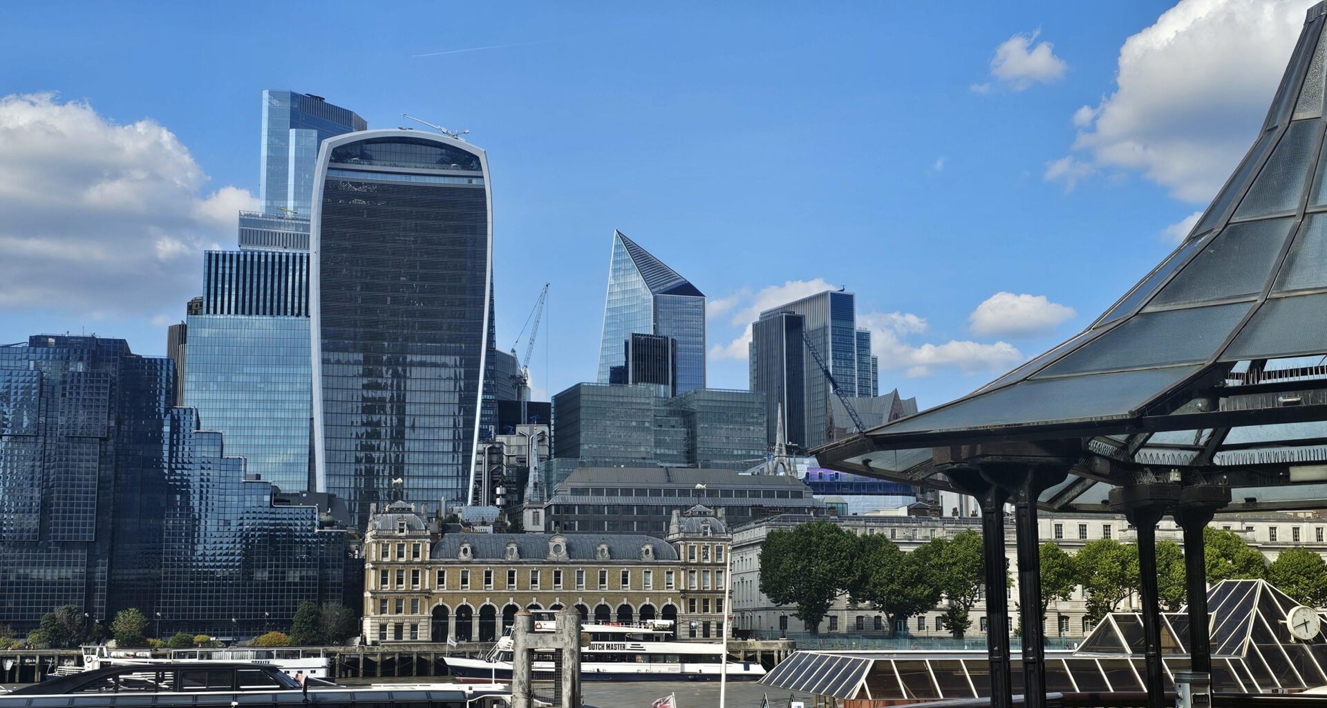 London Fabulous in the Sun