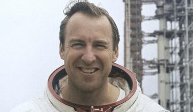 Décès de Jim Lovell, le commandant qui a sauvé la mission Apollo 13 en 1970 - rts.ch