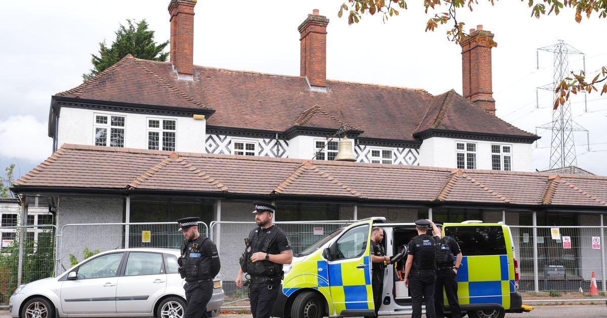 Three men arrested after police injured at protest following Epping Hotel ruling