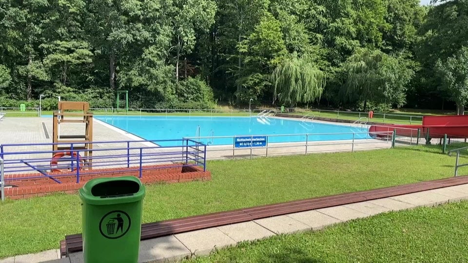 Gewalt im Waldbad Klötze: Polizist und Mitarbeitende nach Fest angegriffen