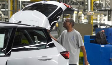 US producer prices surge in July as Trump tariffs push costs higher