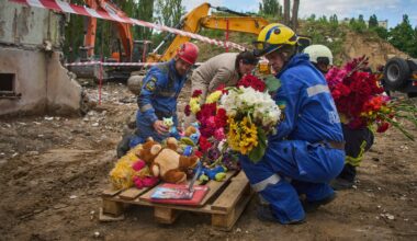 3 people killed in Ukrainian drone strikes on Russia