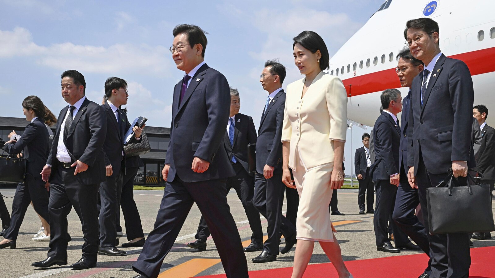 Trade and defense on the agenda as President Donald Trump hosts South Korea's Lee Jae Myung