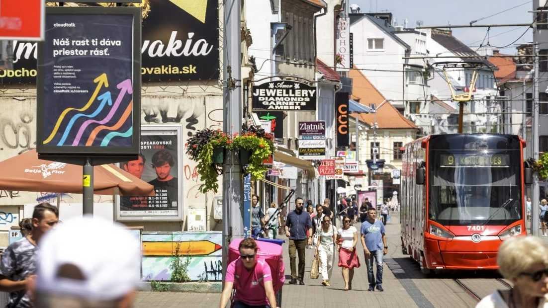 Polovica Slovákov verí, že systém je nastavený proti nim, hovorí odborníčka. Revolúciu podporuje až 16 percent obyvateľov