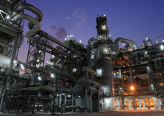 Inpex Taps Technip, Saipem, Worley for $20 Billion Indonesian LNG Project