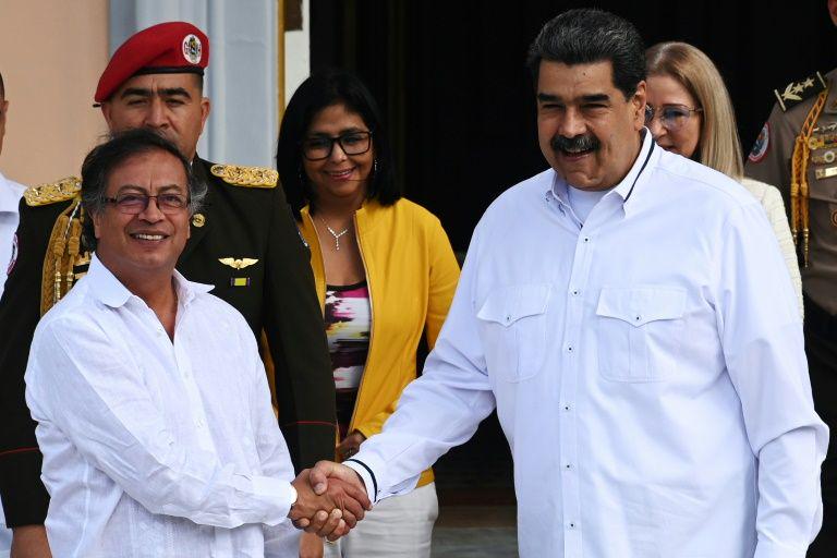 Colombia Rejects Having Military Cooperation Agreement With Venezuela With U.S. Warships Off Its Coast