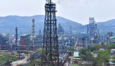 India Will Buy Russian Oil Despite Trump’s Threats, Officials Say