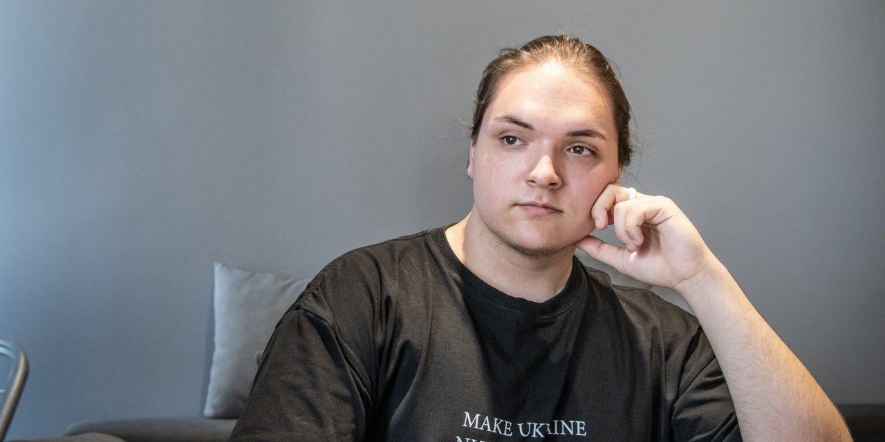 When the Kremlin Failed to Brainwash Them as Children, They Plotted Their Escape(Escaping occupation)