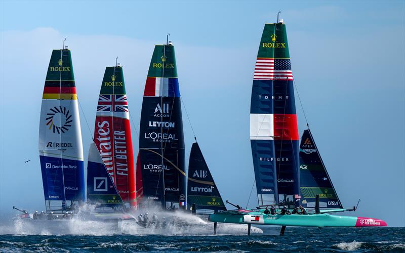 Carnage and a new speed record as Australia lead after Day 1 in Sassnitz, Germany