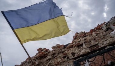 Poll: Ukrainians oppose Russian peace plan, favour EU proposal