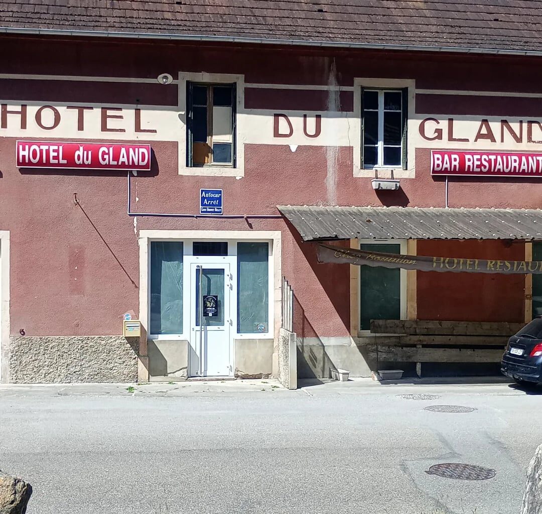 Petite pause a l' hôtel du Gland?