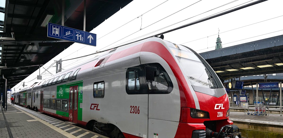 Les trains vont s'arrêter à Rodange au lieu de Longwy. Les trains vont s'arrêter à Rodange au lieu de Longwy.