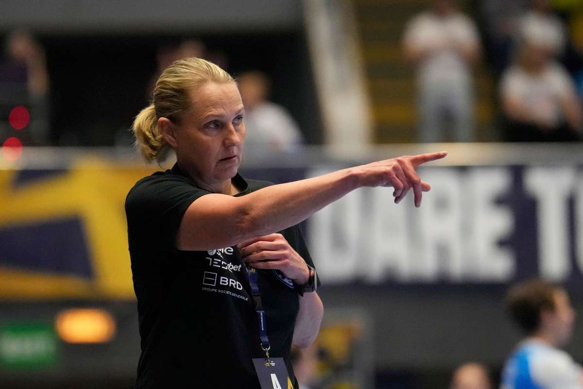 Denmark crush Icelandic minnows to give Helle Thomsen expected win in debut