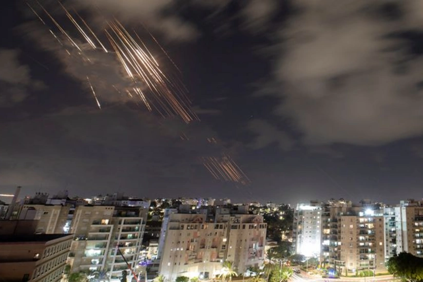 Houthis claim striking Tel Aviv with hypersonic ballistic missile