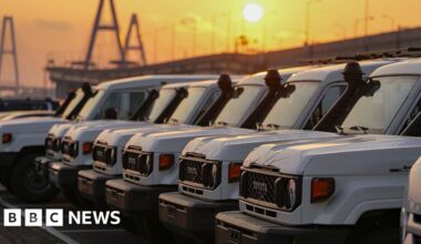 US president signs order to cut levies on Japanese cars to 15%