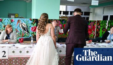Moldova’s ruling pro-European party pulls ahead in pivotal election | PAS leads with 44% of vote in ballot that will decide whether country steers closer to EU or Russia