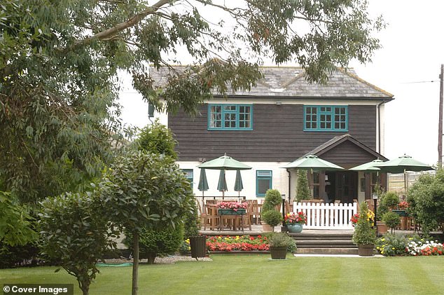 The venue was offered £1,080,000 and a guarantee of 100% occupancy for 12 months at the 22-bedroom hotel to house asylum seekers