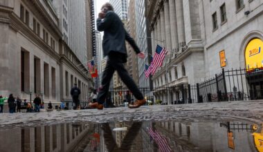 Private equity raids Wall Street for fundraising talent