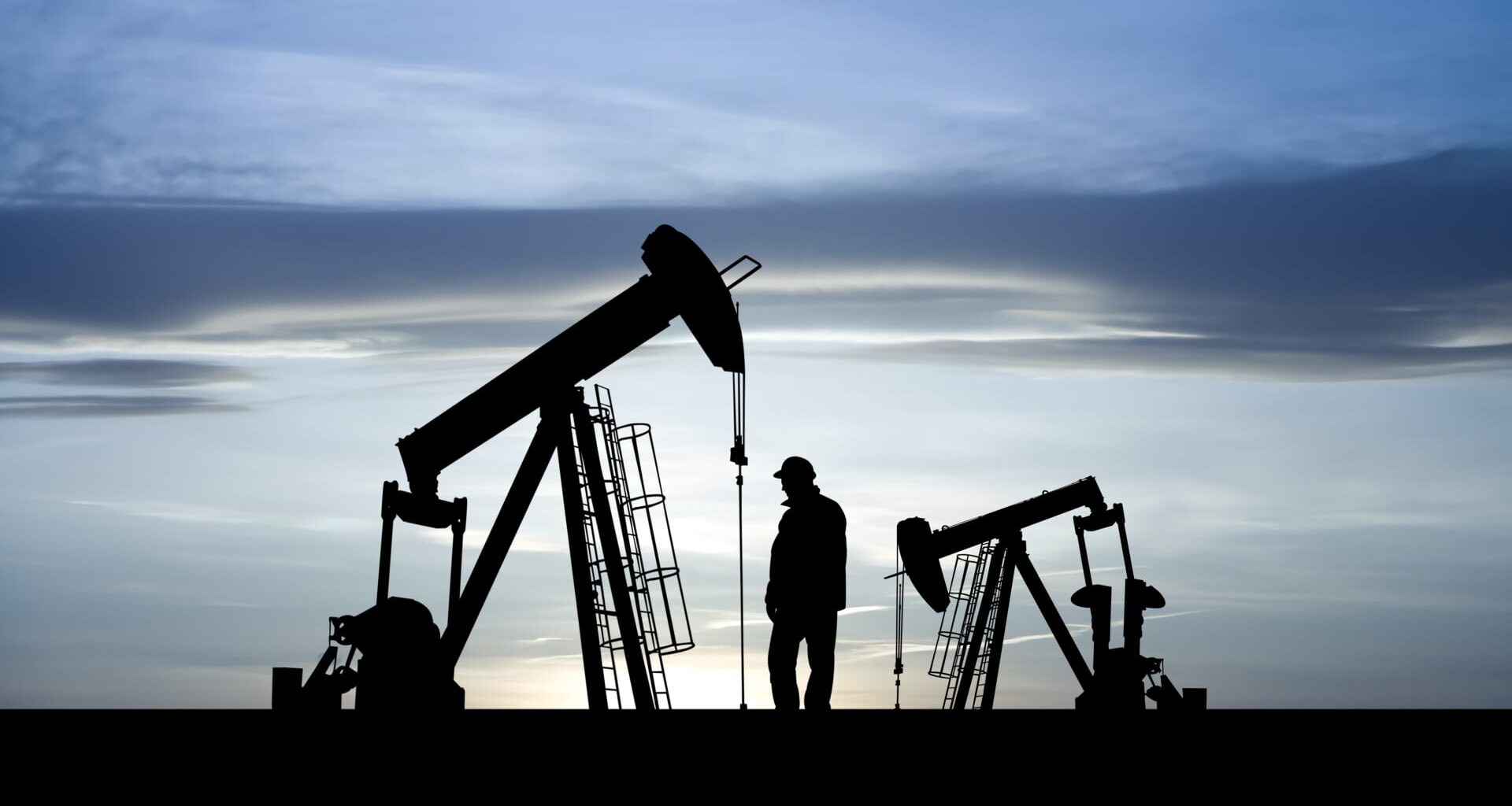 Oil companies slash jobs by the thousands as prices fall, tariffs rise