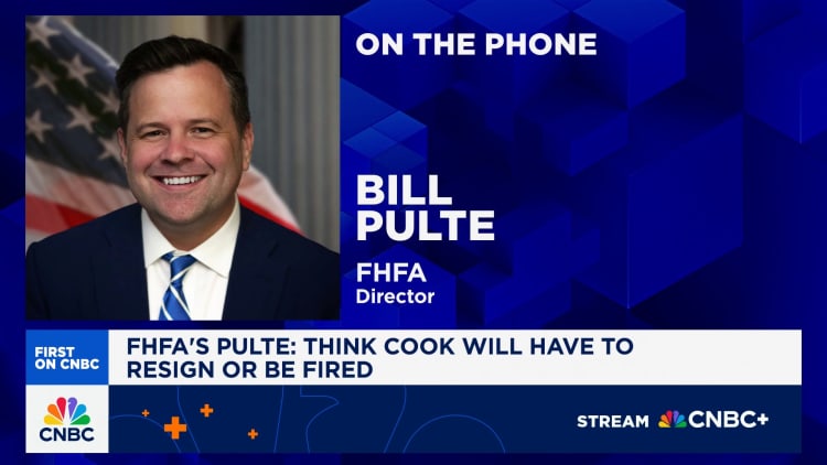 Trump housing regulator Pulte says Fed’s Cook should resign or be fired over mortgage fraud claims