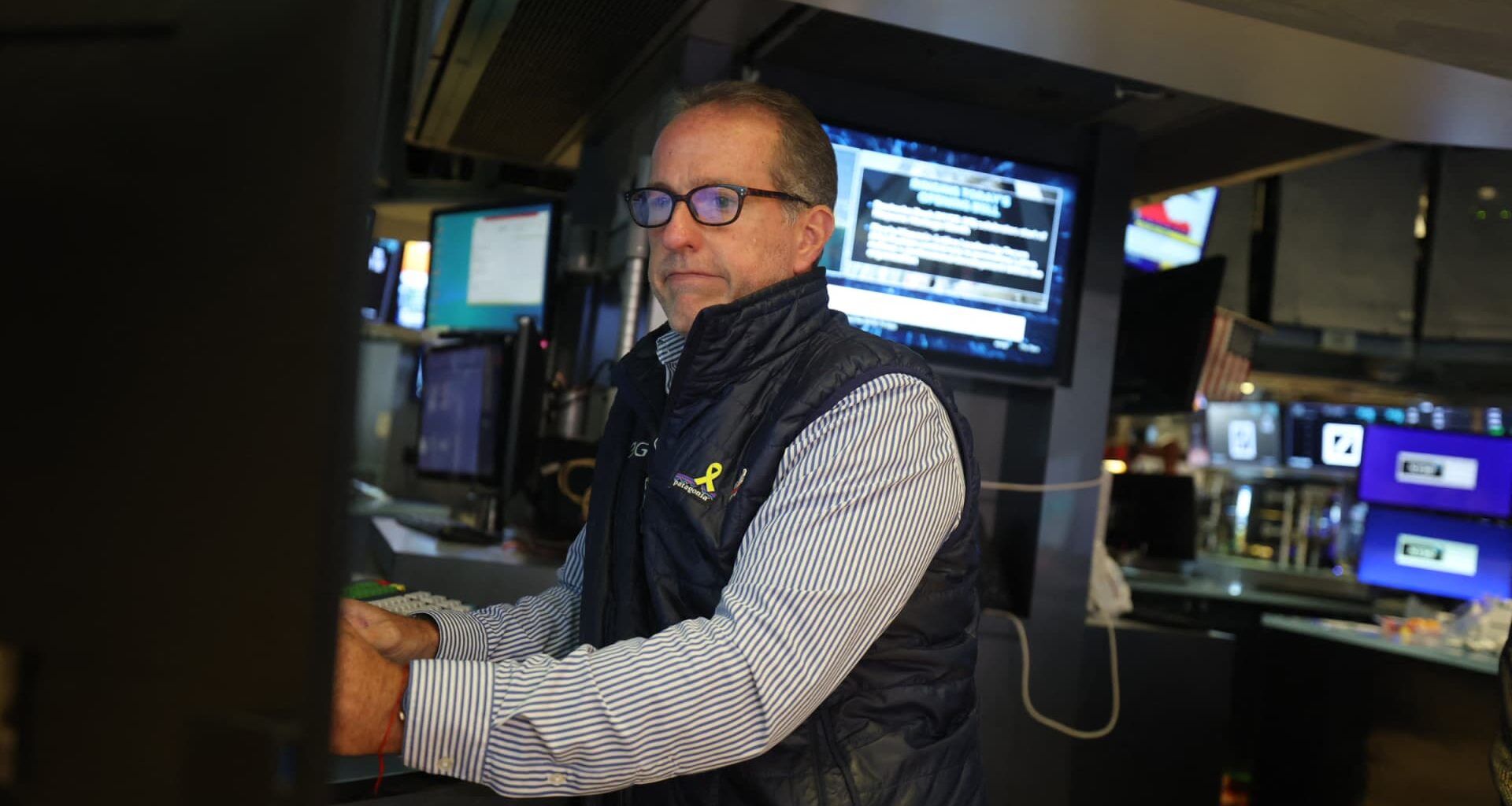 Stock market today: Live updates