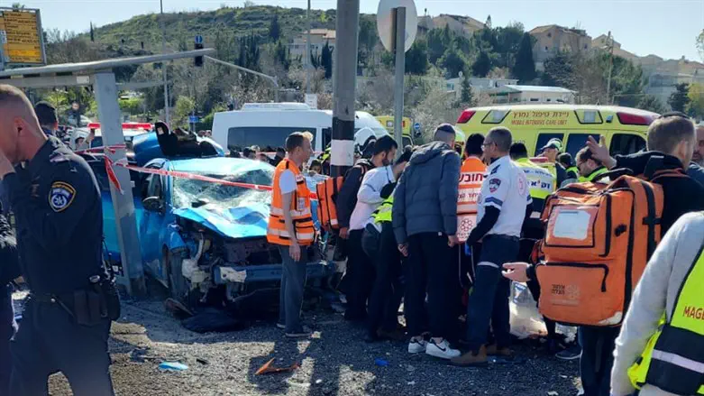 Ramot residents demand stronger security after wave of attacks and thefts