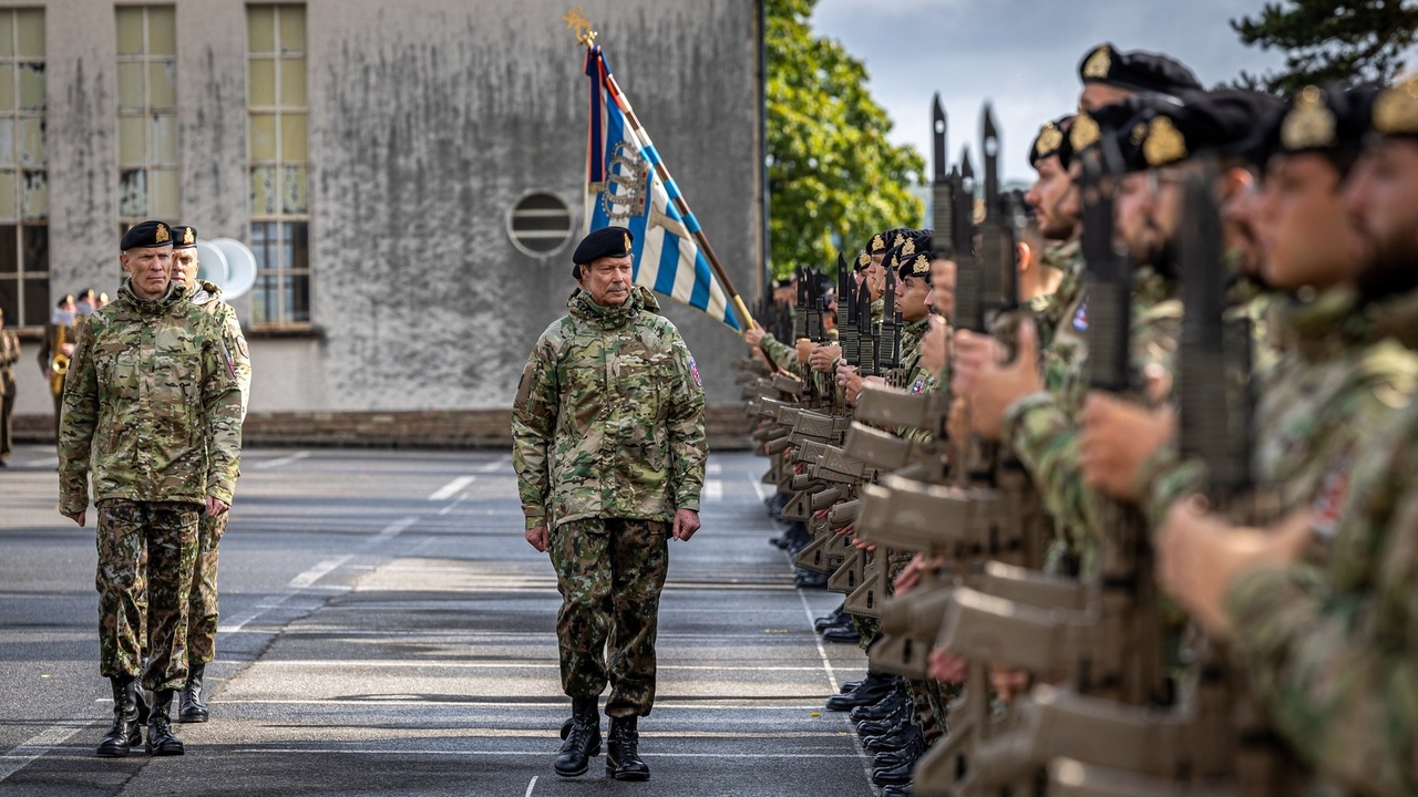 RTL Today - End of an era: Luxembourg Army bids farewell to Grand Duke Henri after 25 years
