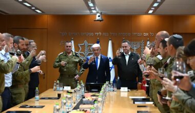 Netanyahu: 'We need to destroy the Iranian axis'