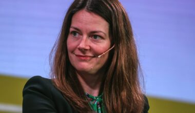 UK investment minister quits – POLITICO