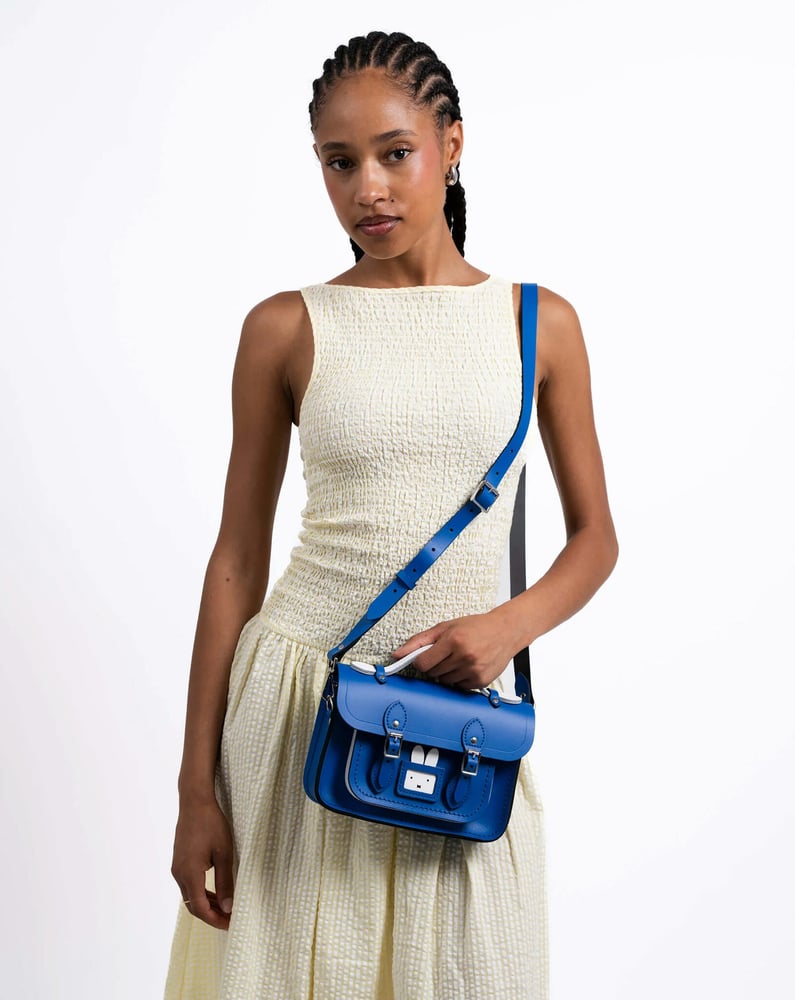 Cambidge Satchel, a brand belonging to Compagnie Chargeurs Invest.