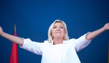 Marine Le Pen seizes her moment to shake France – POLITICO
