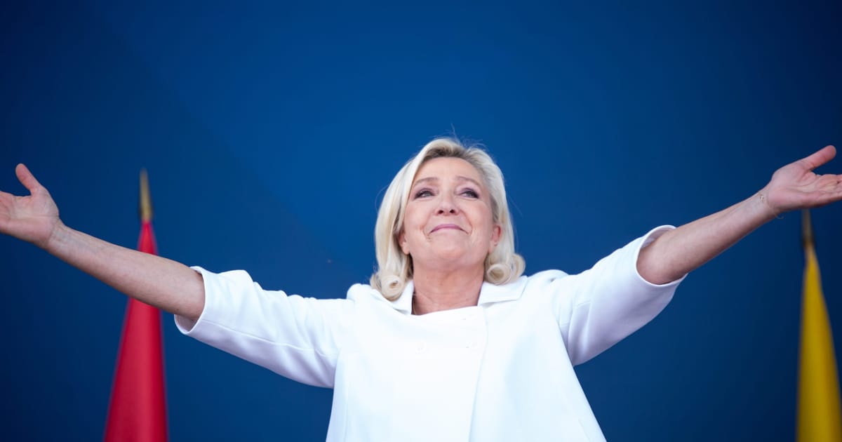 Marine Le Pen seizes her moment to shake France – POLITICO