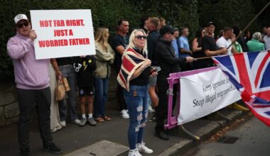 Farage treads a fine line as anti-migrant protests rage – POLITICO