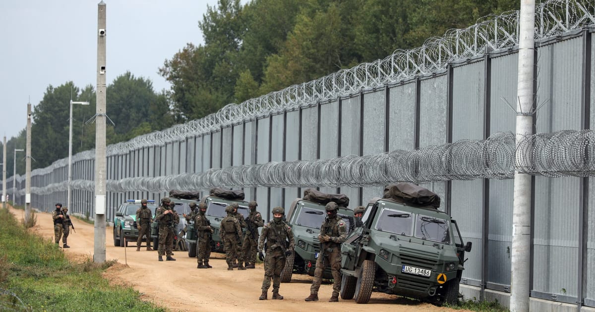Poland closing Belarus border due to ‘aggressive’ Russian nuclear drill, Tusk says – POLITICO