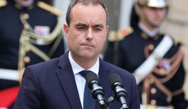 Pressure piles on new French PM as debt hits €3.4 trillion