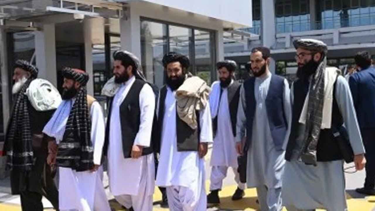 Refugees pour in even as Afghanistan grapples with quake aftermath