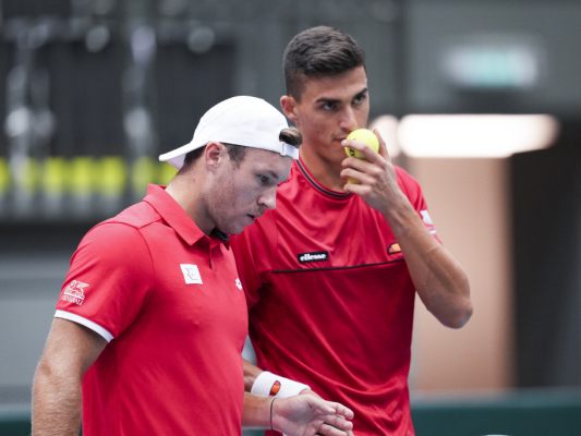 Ungarn verkürzt im Davis Cup gegen Österreich auf 1:2