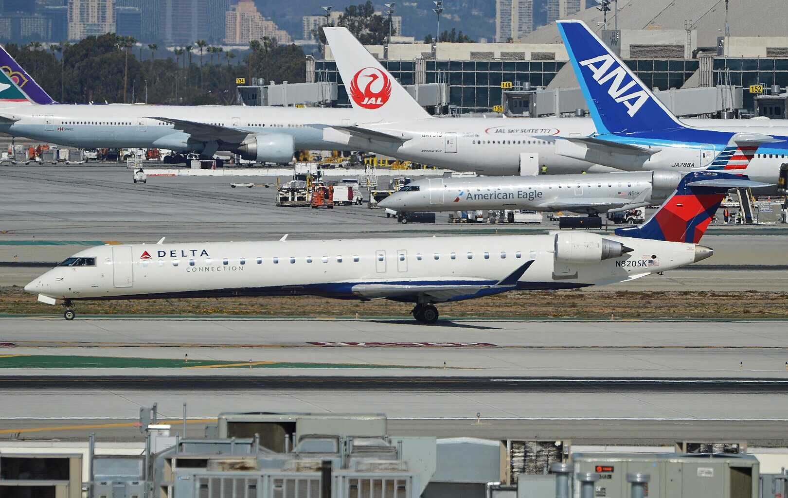 8 Best Airlines Improving Economy Class in the World 2025