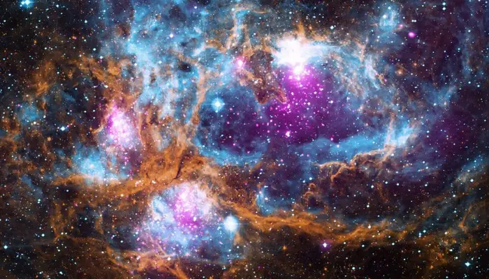How small is Earth? Exploring the vast scale of galaxies, clusters and beyond
